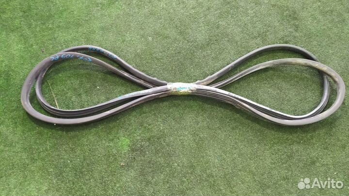 Уплотнение двери пара заднее Peugeot 207 EP6 2008