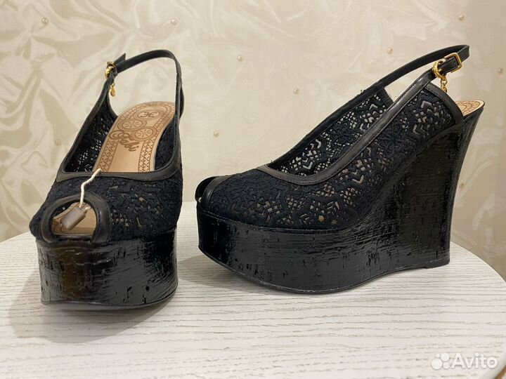 Новые женские босоножки fabi производства Италия