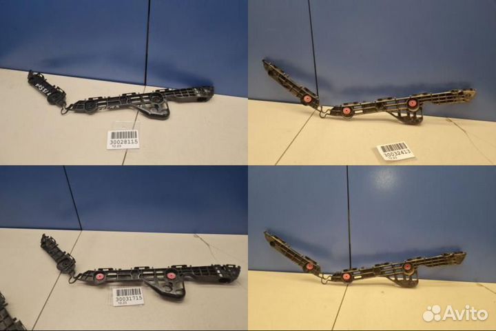 Кронштейн бампера заднего правый Toyota Camry V70 2017