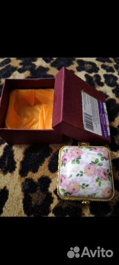 Керамическая шкатулка