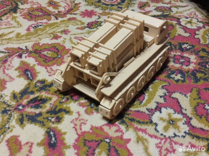 Машина из дерева состояние новое