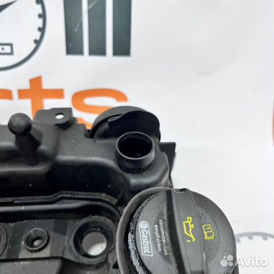 Крышка клапанов Audi A6 C8 2019