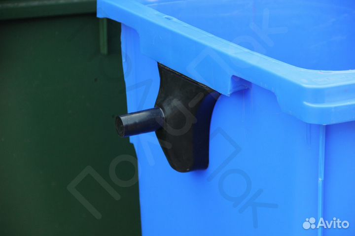 Бак мусорный пластиковый 660л R5774