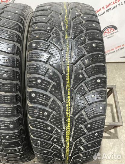 Nokian Tyres Hakkapeliitta 8 215/65 R16 100P