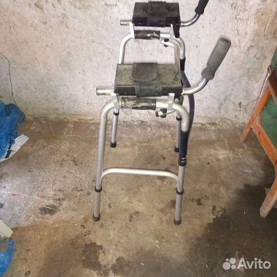 Ходунки для пожилых, инвалидов