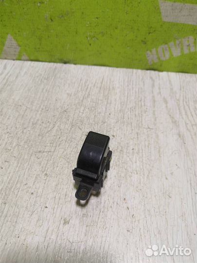 Кнопка стеклоподъемника Мазда 6