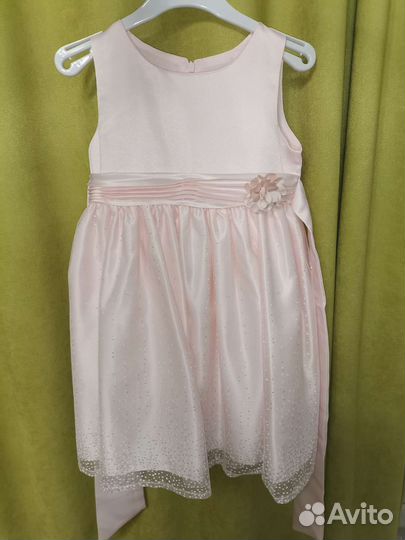 Платье нарядное для девочки 110 размер