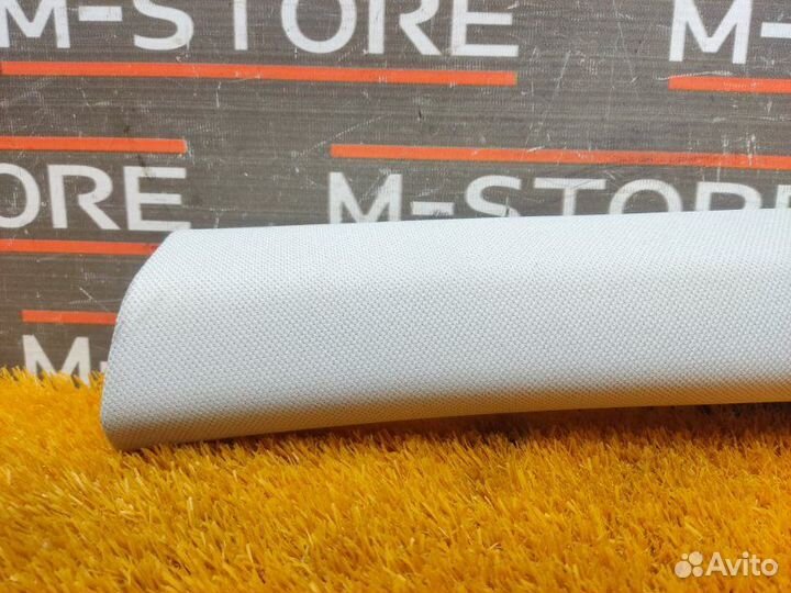 Обшивка стойки передняя левая Audi A3 8P caxc 2009