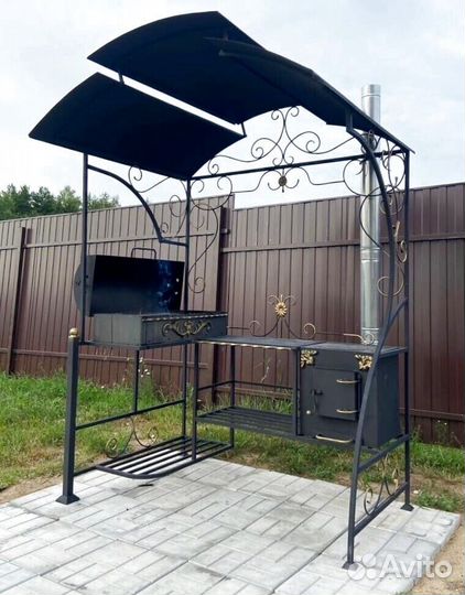 Мангал с крышей