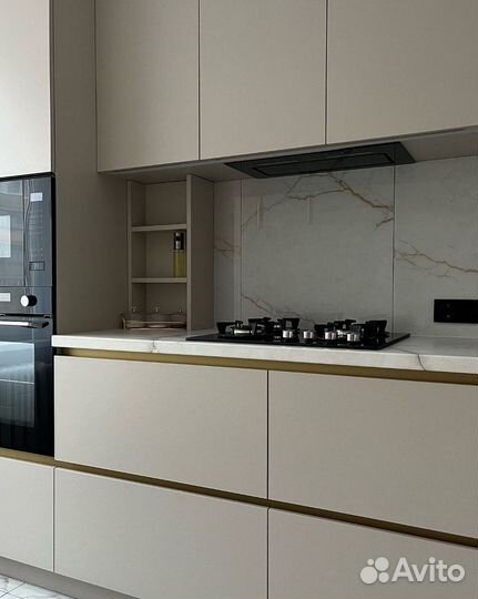 Кухня угловая стильная, многофункциональная