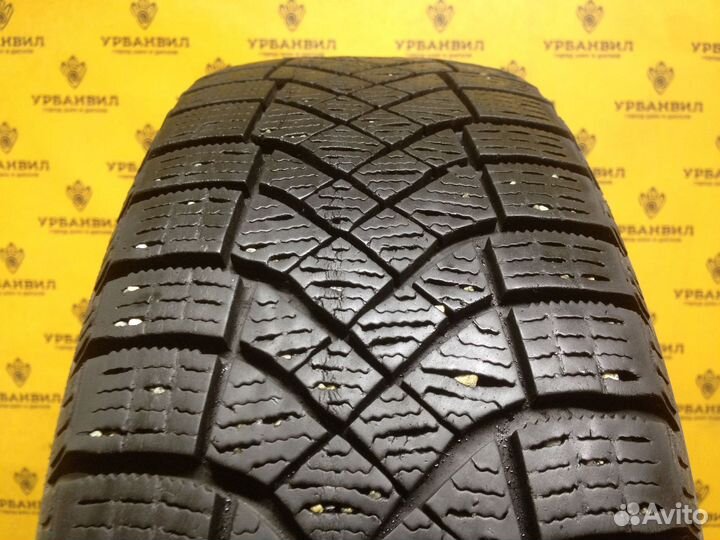 Pirelli Ice Zero FR 185/65 R15 92T