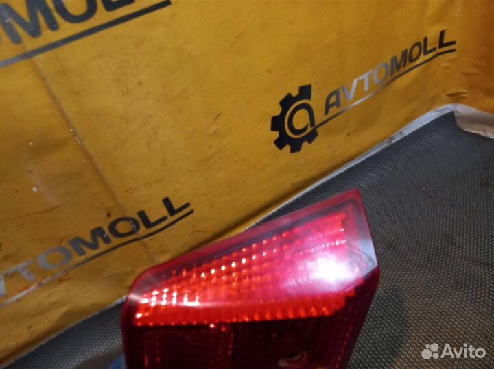 Вставка багажника правая honda inspire UC1