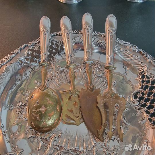 Приборы для десерта Франция