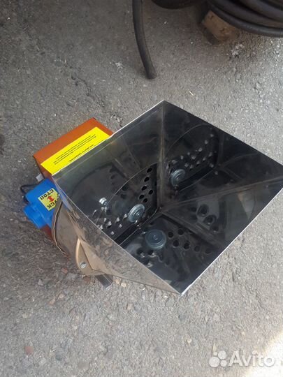 Овощерезка корморезка электрическая