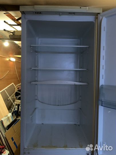 Холодильник Electrolux ERB 35098 W