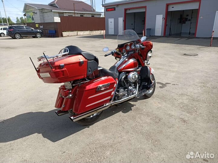 Harley Davidson Electra Glide CVO 110