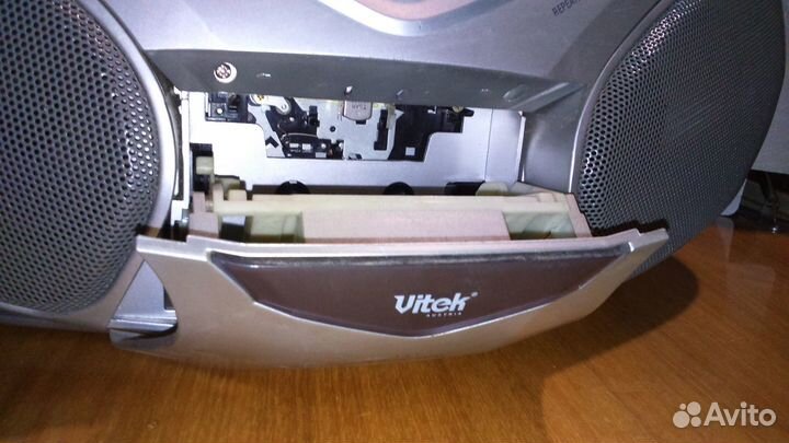 Магнитола Vitek VT-3474 в ремонт или на запчасти