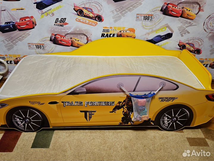 Детская кровать машина с матрасом