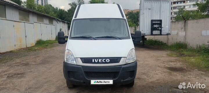 Iveco Daily цельнометаллический, 2012