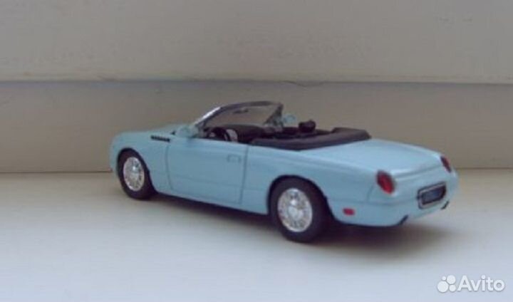 Ford Thunderbird 2003