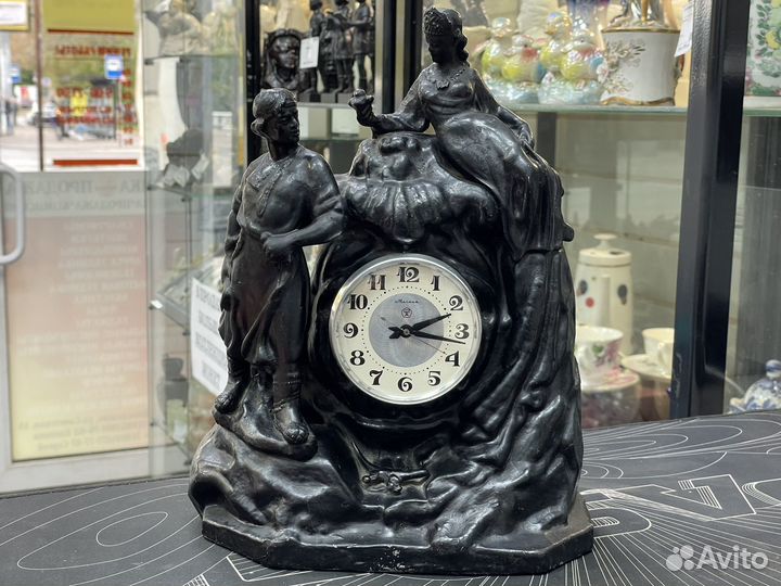 Часы механические Молния Хозяйка медной горы