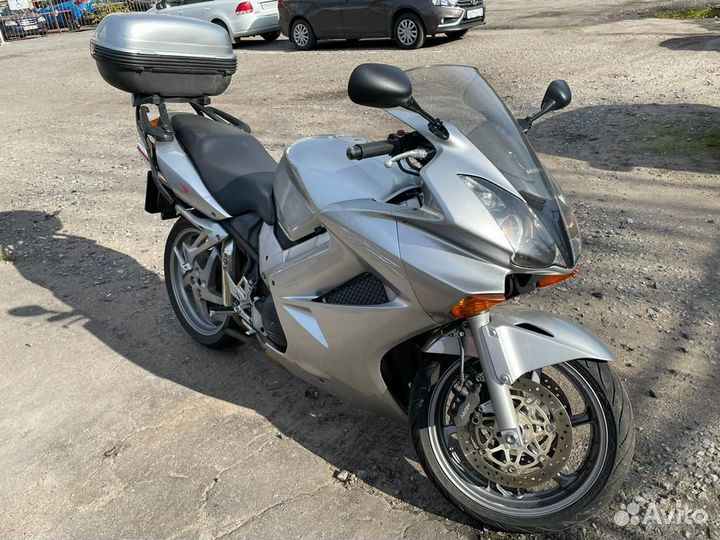 Мотоцикл Honda VFR 800