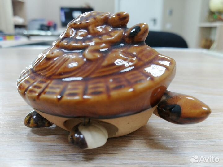 Фигурка черепахи