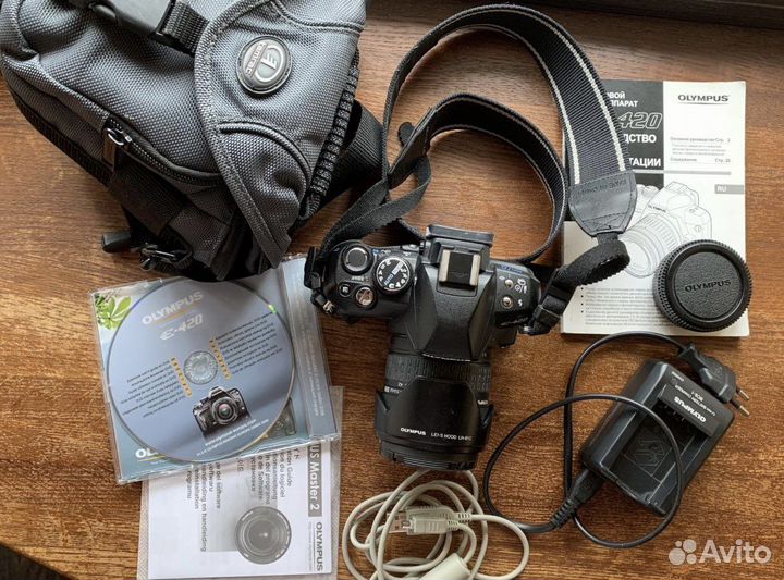 Зеркальный фотоаппарат Olympus E-420