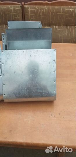 Бункерная кормушка для кроликов