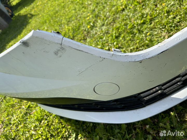 Бампер передний на шкоду рапид 2021