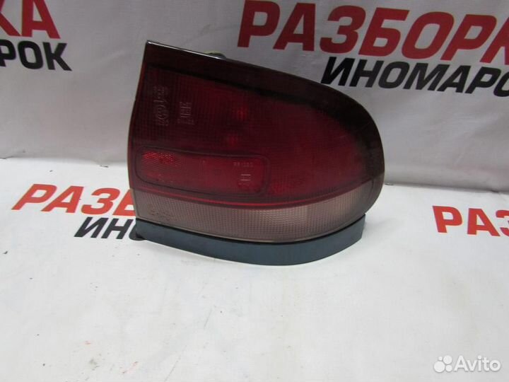 Фонарь задний наружный правый для Mazda 626 4 199