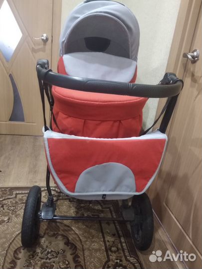 Продам коляску 3 в 1