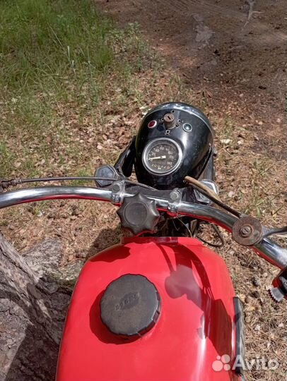 Мотоцикл иж-Планета 4