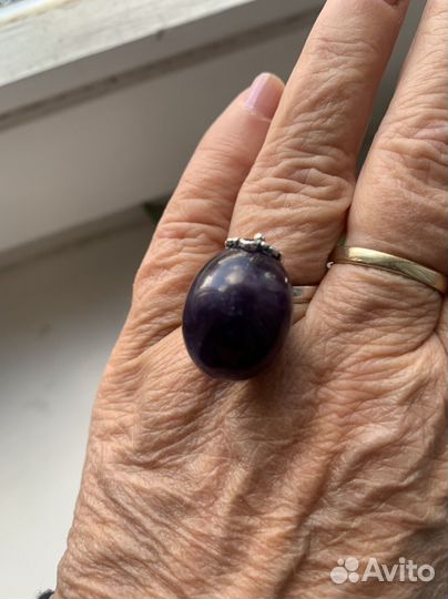 Очень красивый комплект с аметистом 18,5 р