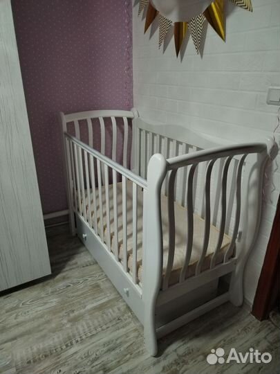 Детская кроватка с маятником и ящиком luiza 3