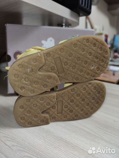 Сандалии для девочки Tombi 23 размер