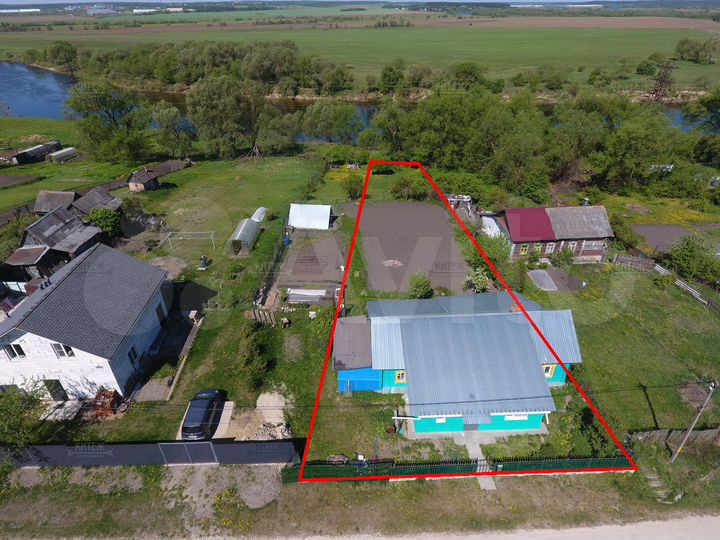 Дом 170 м² на участке 12,9 сот.