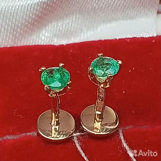 Природные изумруды 0,2 кт. Пуссеты из золота 585