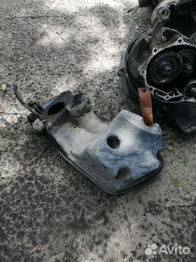 Разбор двигателя на скутер Honda лид 100