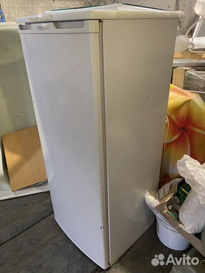 Продам холодильник бирюса
