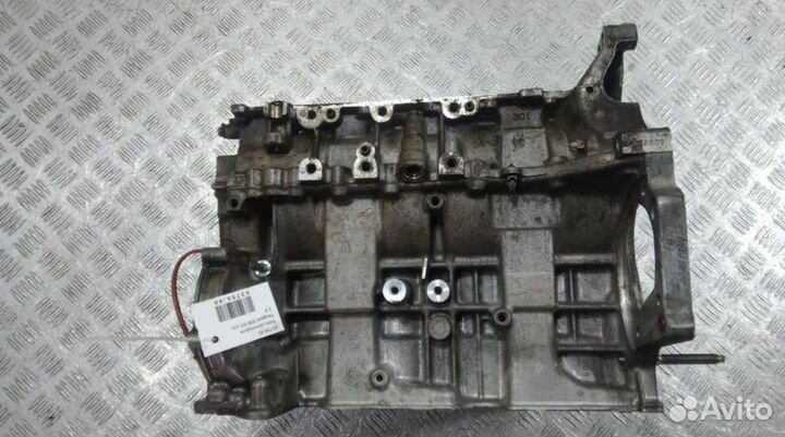 Блок цилиндров 8FS Peugeot 308 1.4 Бензин