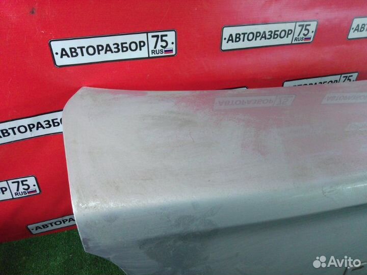 Крышка багажника Toyota Platz SCP11 1szfe