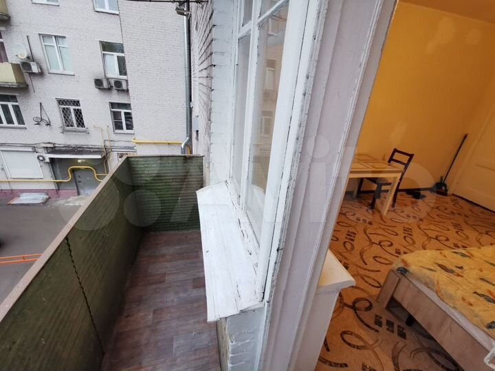 Комната 83 м² в 3-к., 3/8 эт.