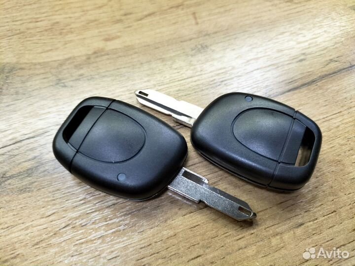 Ключ Renault Clio