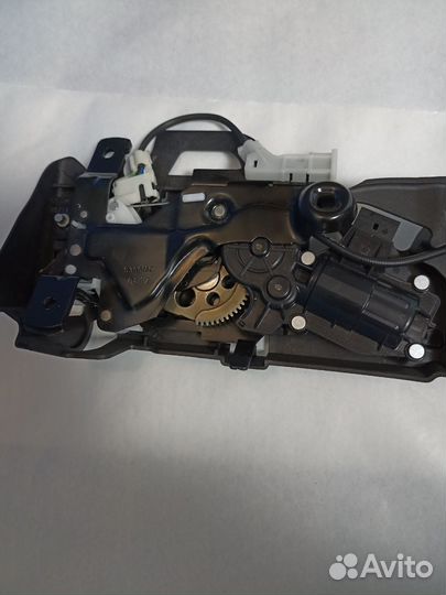 BMW Z4 E89 замок крышки багажника