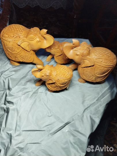 Статуэтка слон дерево