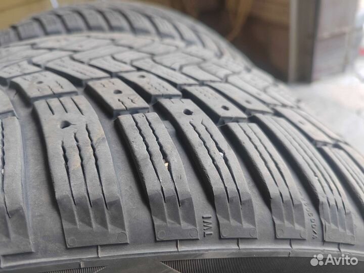 Continental IceContact 3 235/50 R18