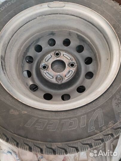 Hankook AH11 R14