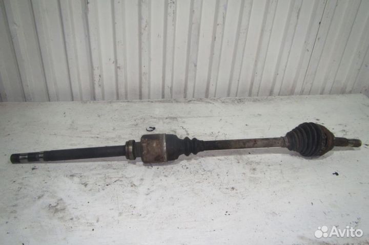 Привод передний правый