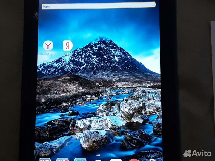 Планшет Lenovo TAB 4 10